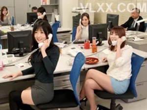 Chuyện tình cô thư ký cá tính