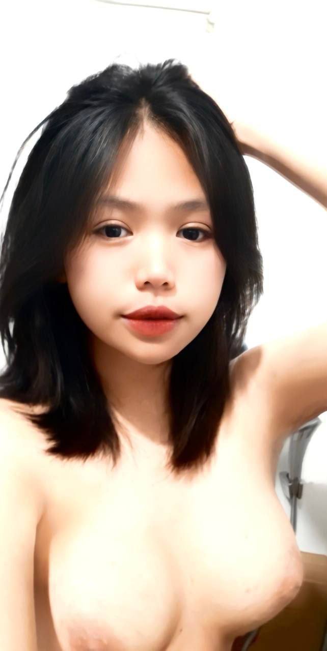 Xuất tinh ngập lồn em sinh viên năm nhất mắc cỡ